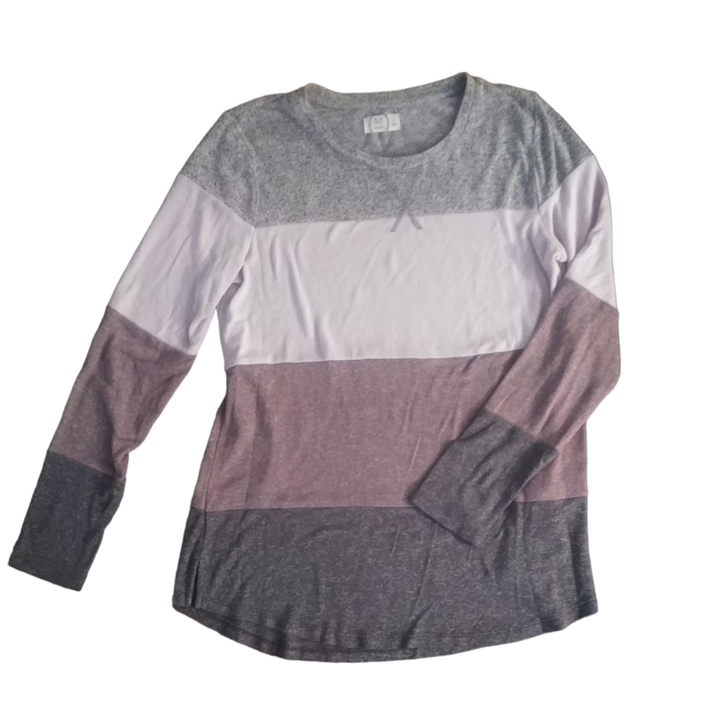 🌷🌷Maurices 24/7 Color Block Long Sleeve Top